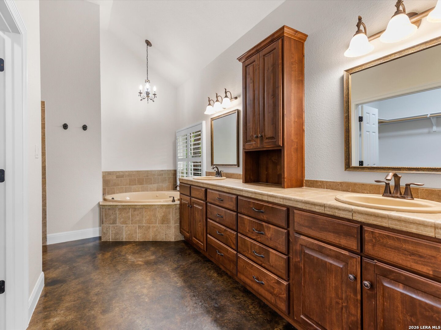 423 Elmwood New Braunfels TX 78130