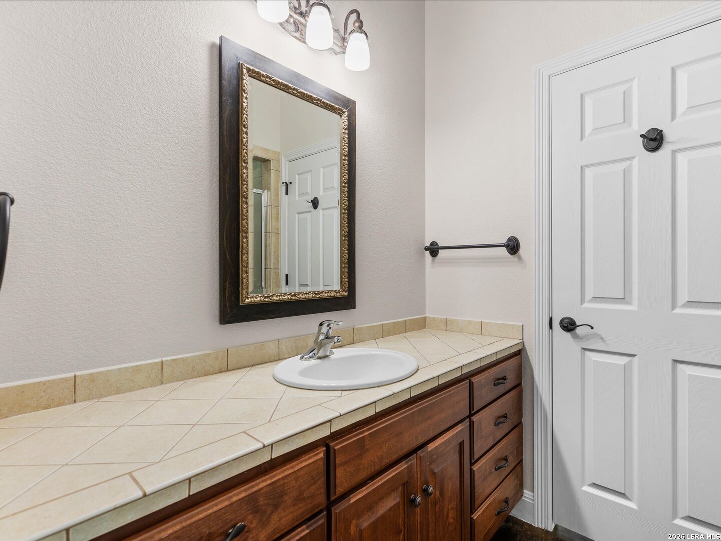 423 Elmwood New Braunfels TX 78130