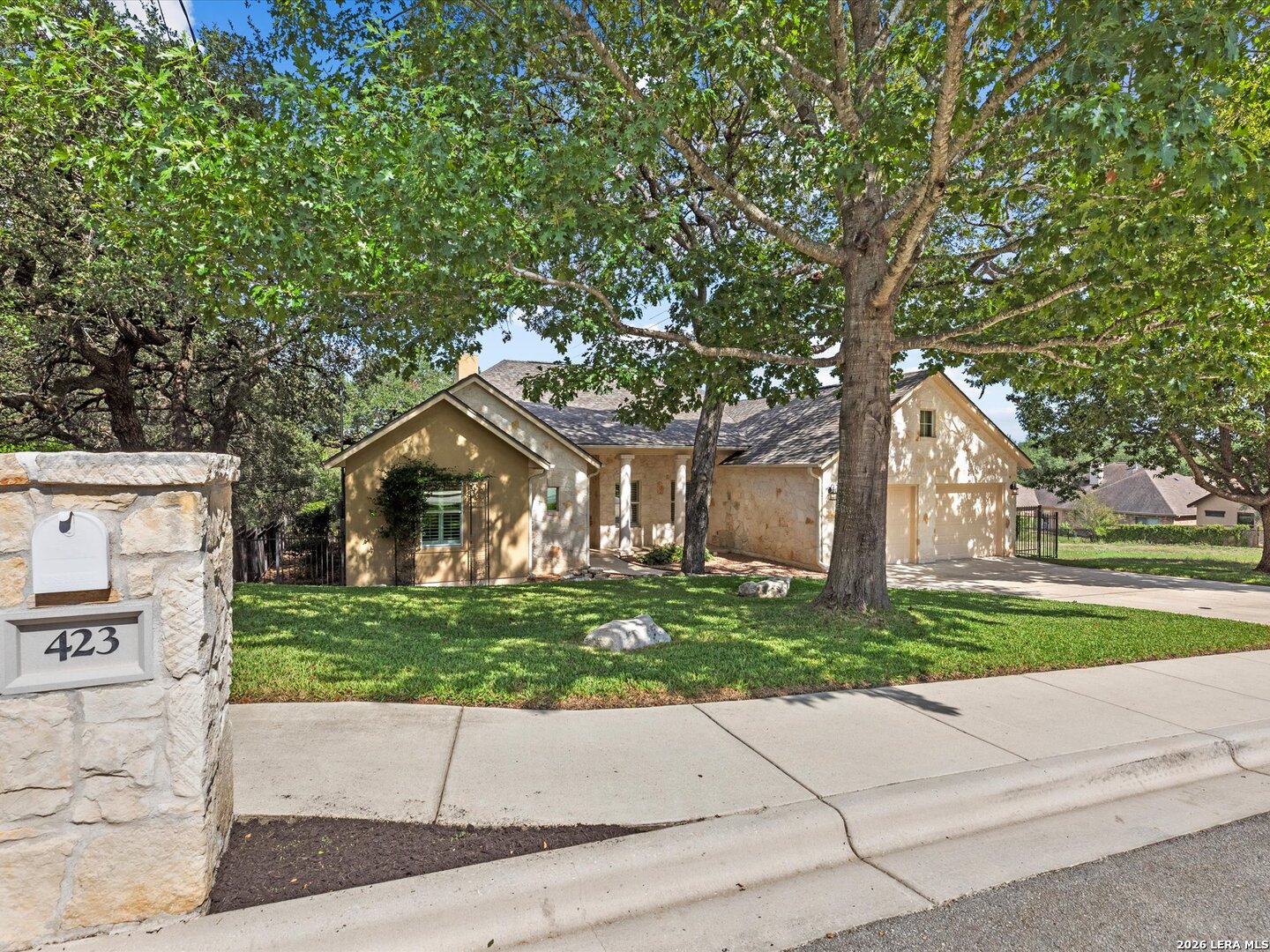 423 Elmwood New Braunfels TX 78130
