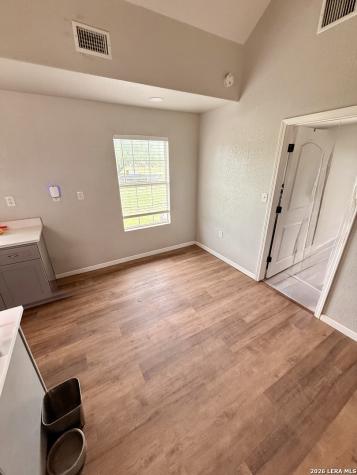 1213 County Road 1670 Moore TX 78057