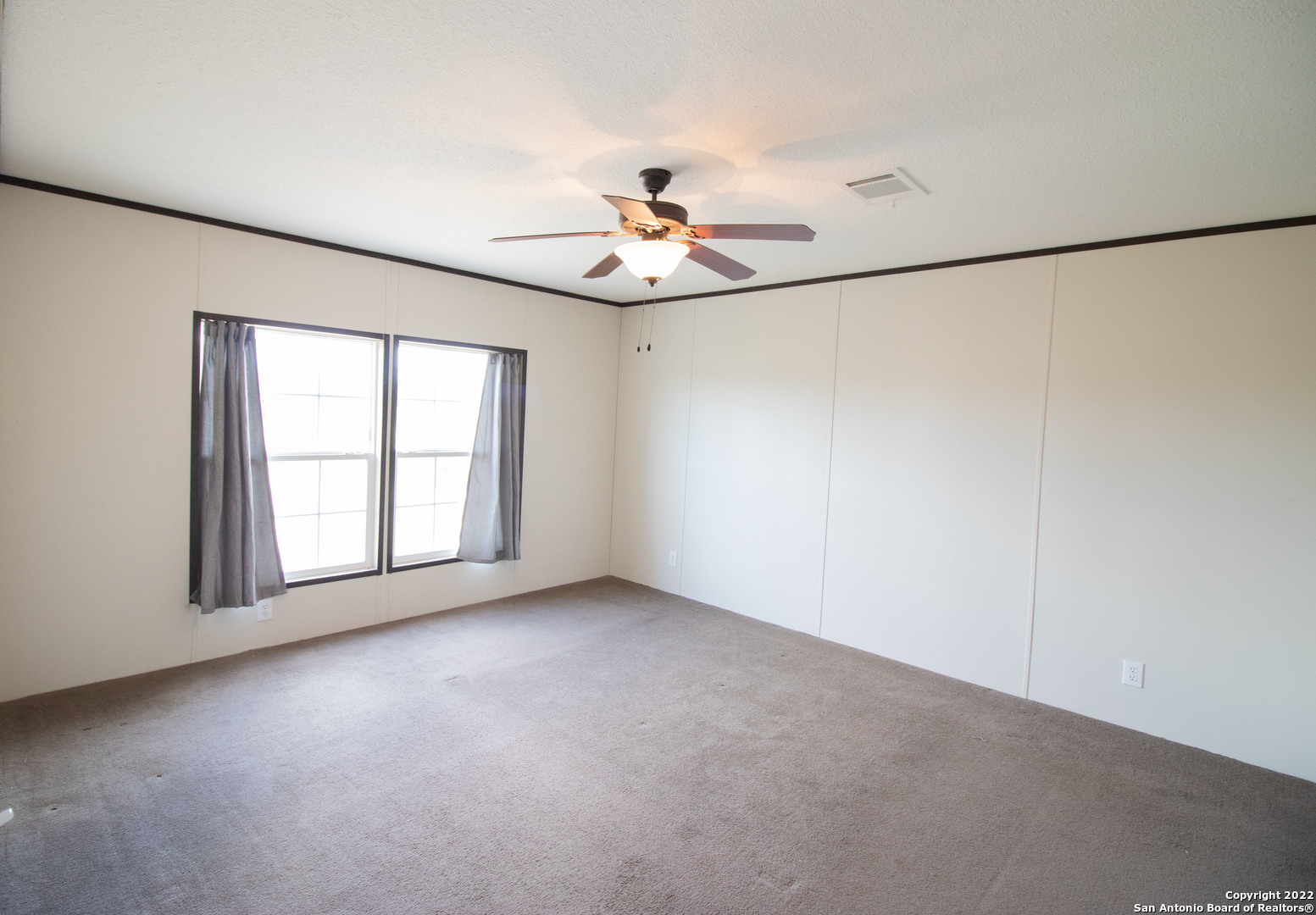 254 County Road 406 Floresville TX 78114