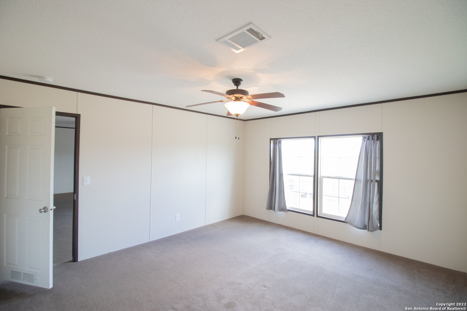 254 County Road 406 Floresville TX 78114