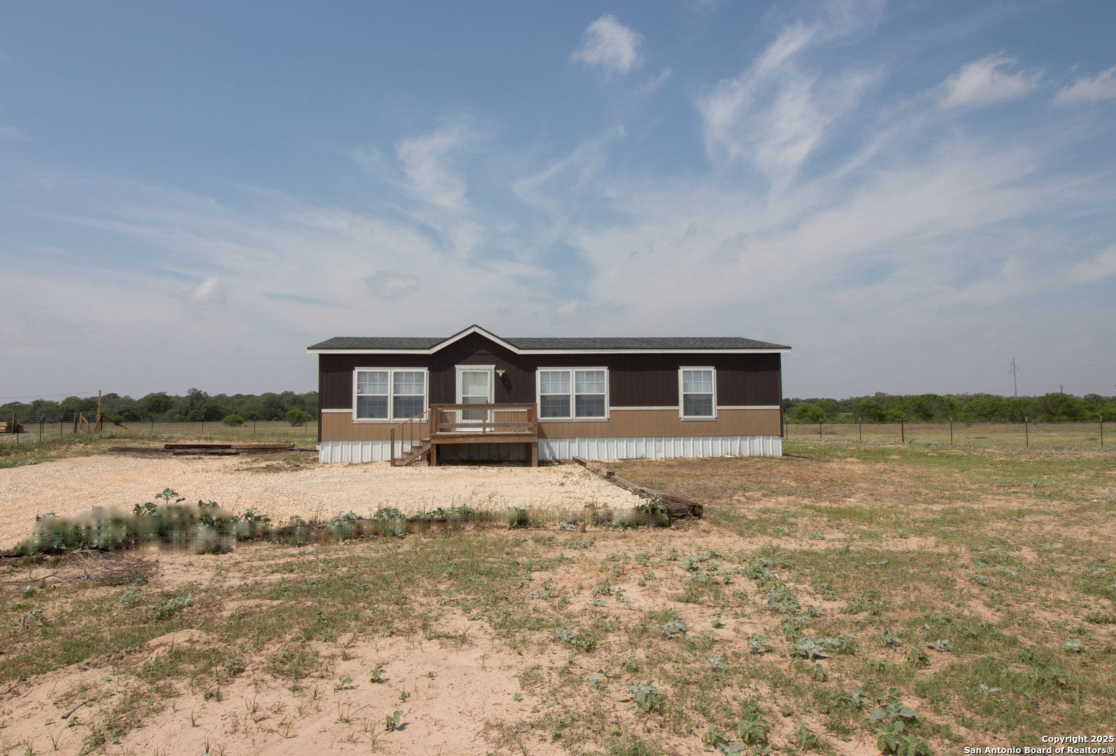 254 County Road 406 Floresville TX 78114