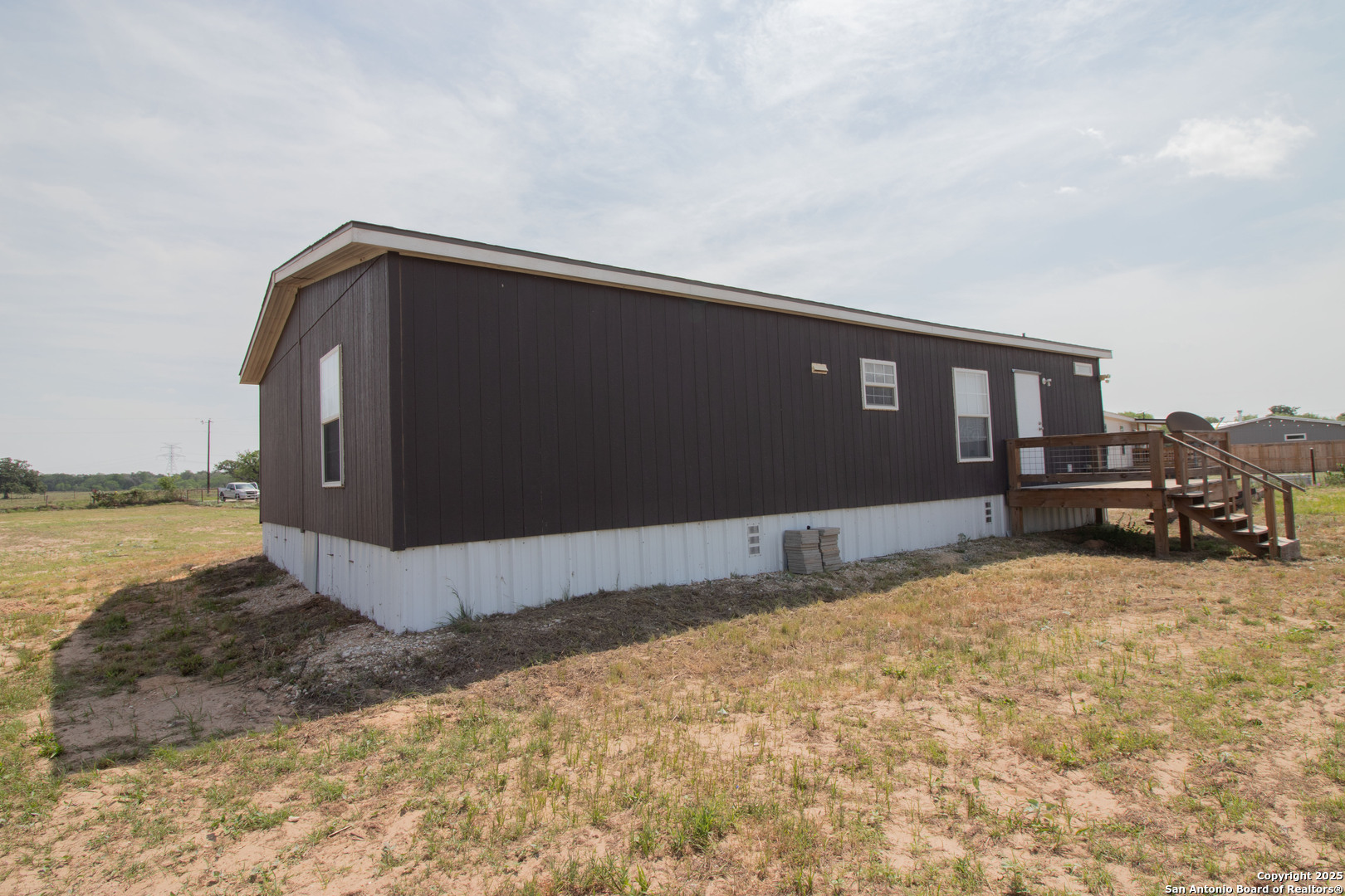 254 County Road 406 Floresville TX 78114