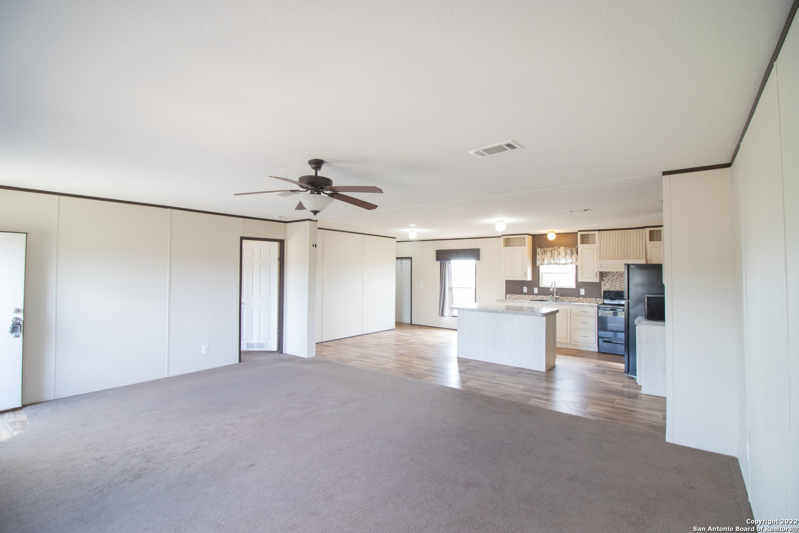 254 County Road 406 Floresville TX 78114