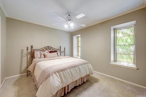 13003 Chateau Forest San Antonio TX 78230