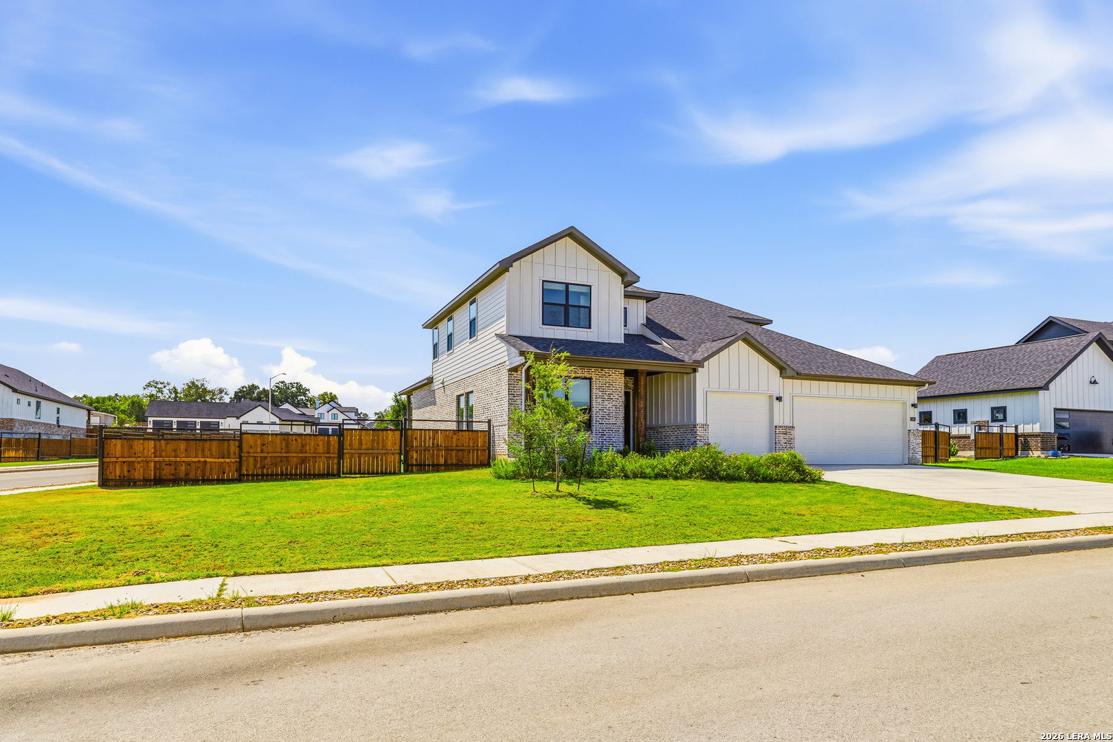 145 W Magnolia Circle La Vernia TX 78121
