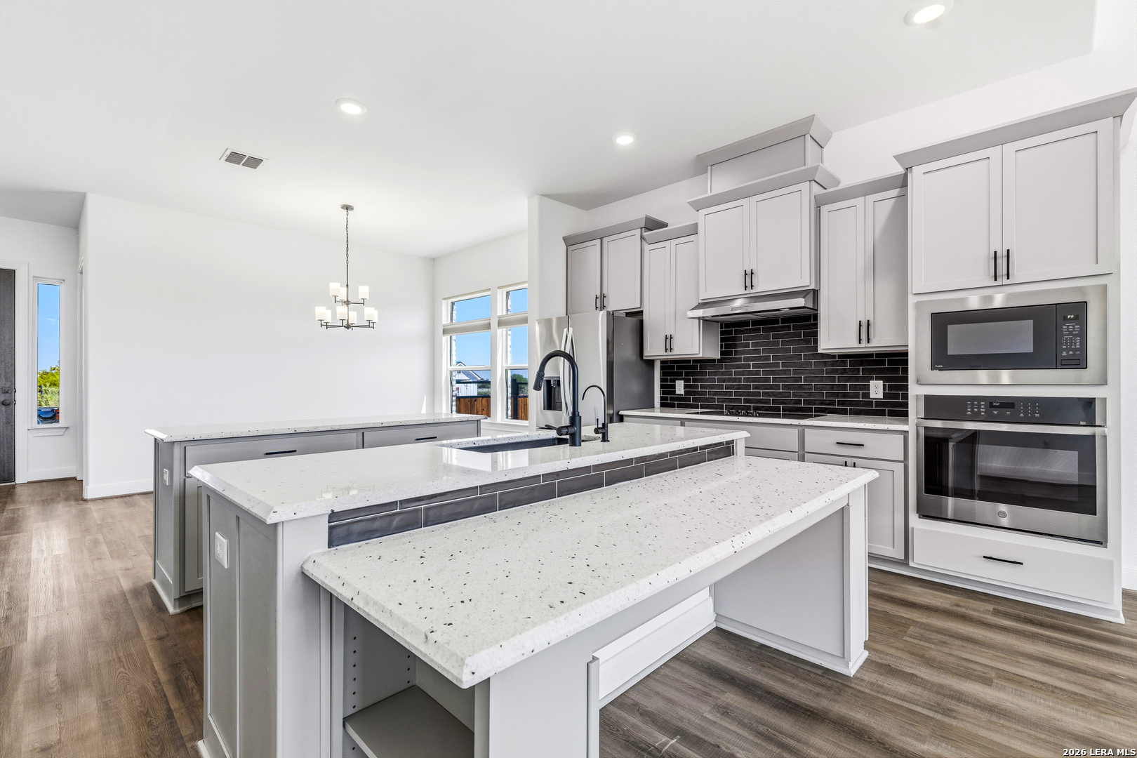 145 W Magnolia Circle La Vernia TX 78121