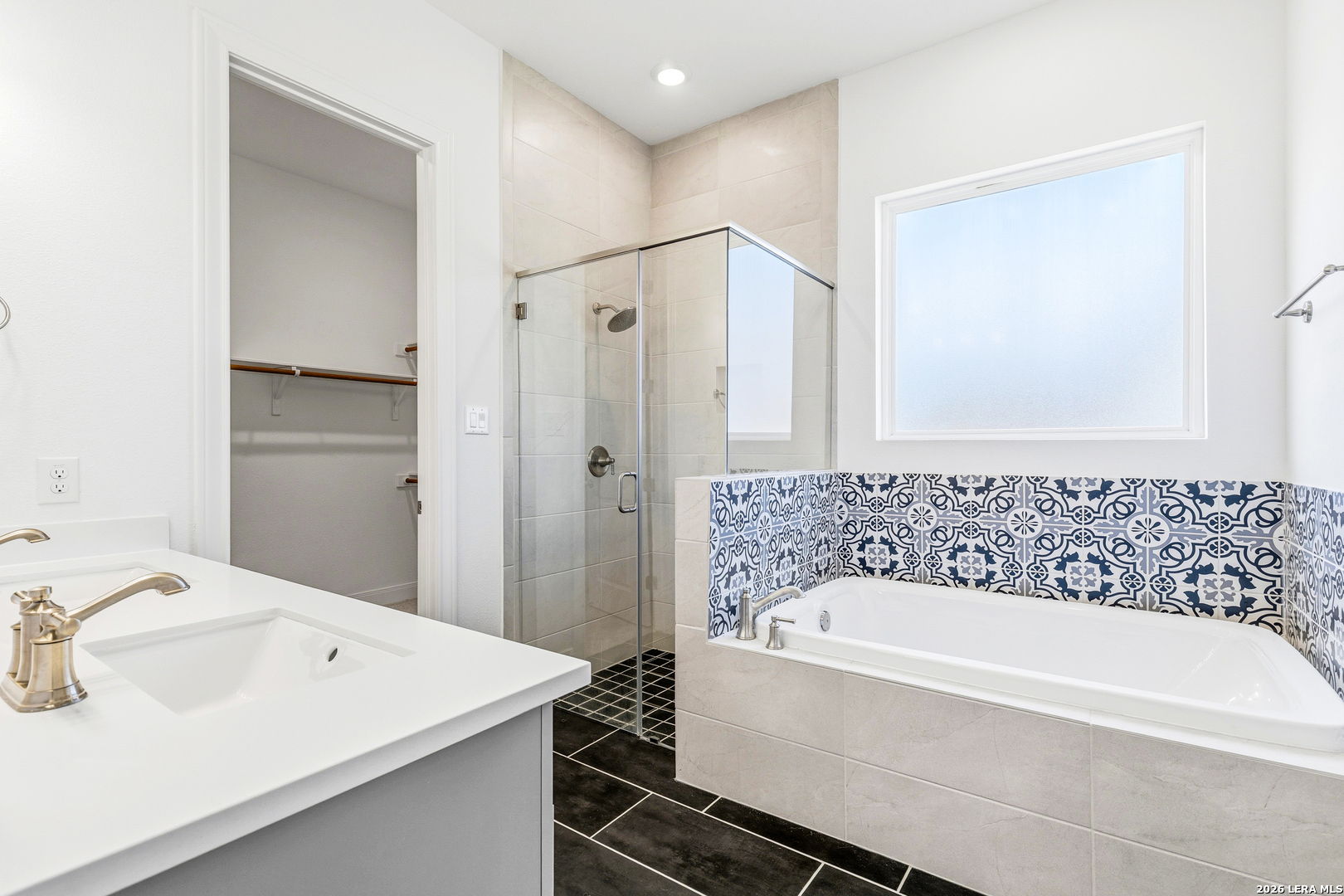 145 W Magnolia Circle La Vernia TX 78121