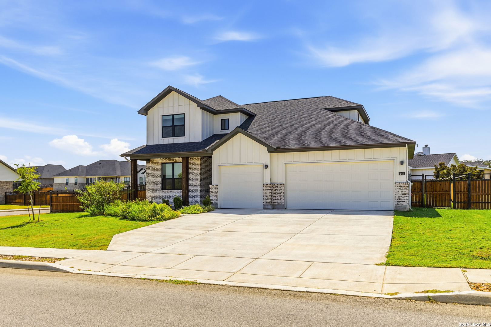145 W Magnolia Circle La Vernia TX 78121
