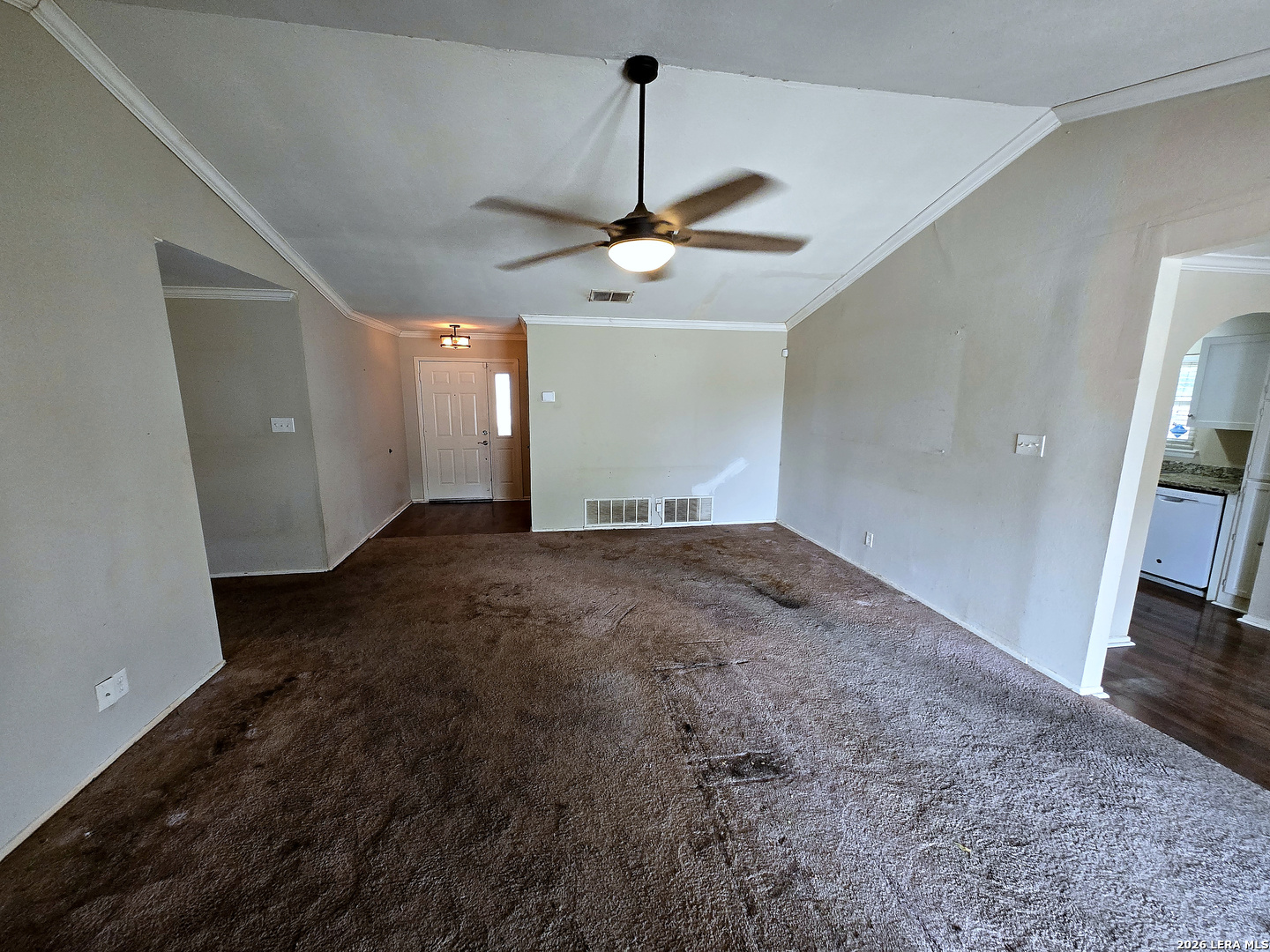 5751 Wood Oak San Antonio TX 78233