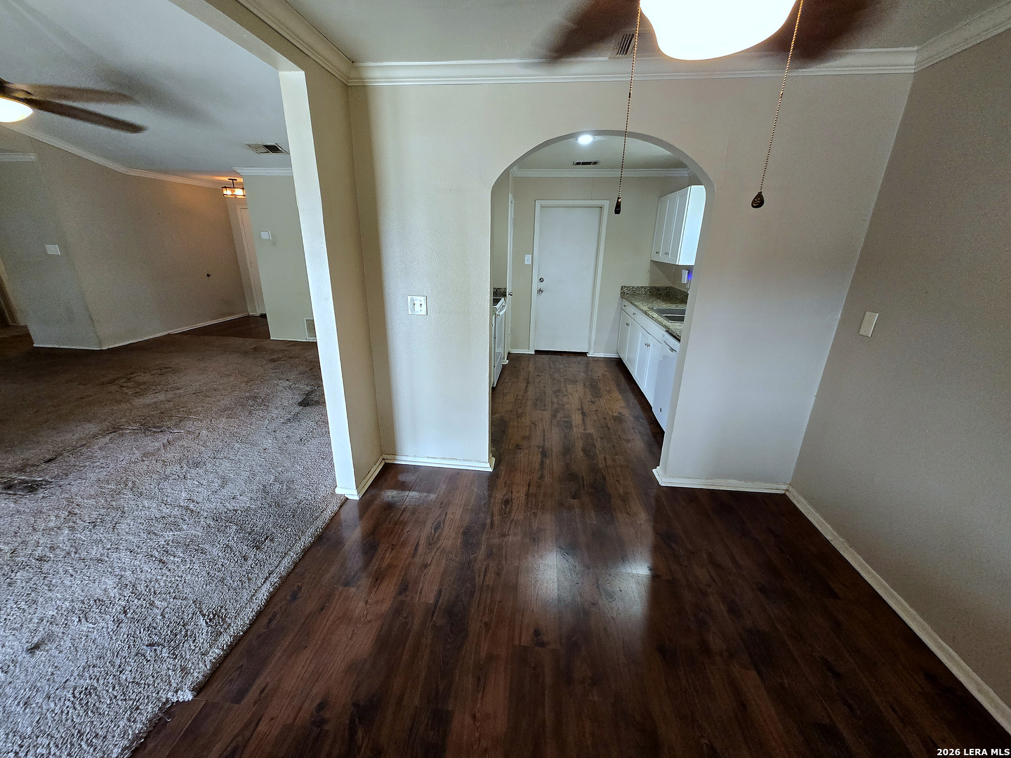 5751 Wood Oak San Antonio TX 78233