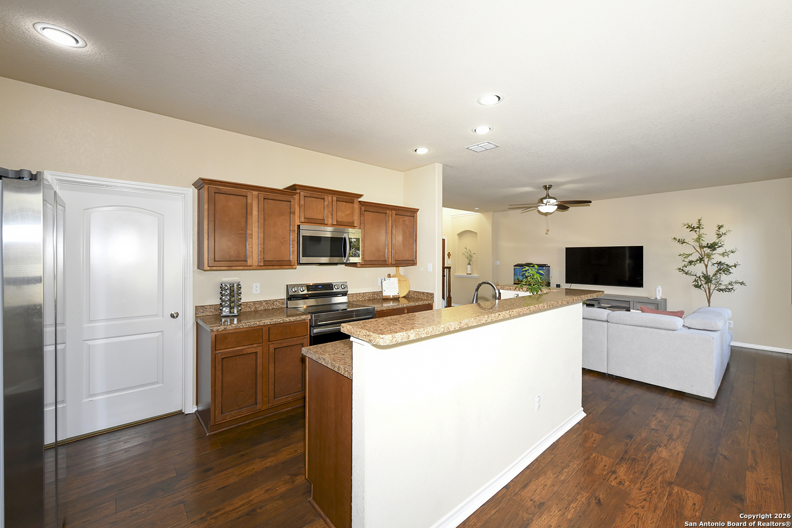 1119 Pinnacle Falls San Antonio TX 78260