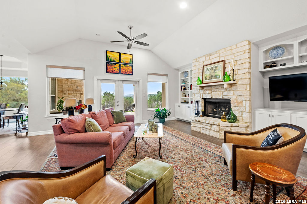 1434 Village Top Canyon Lake TX 78133