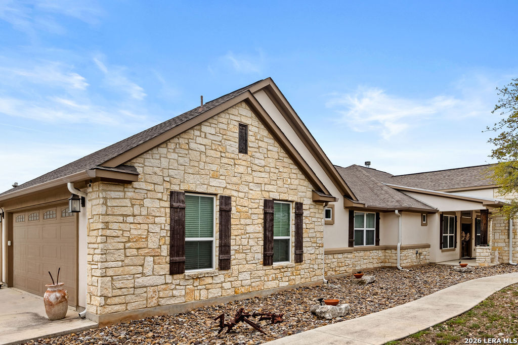 1434 Village Top Canyon Lake TX 78133