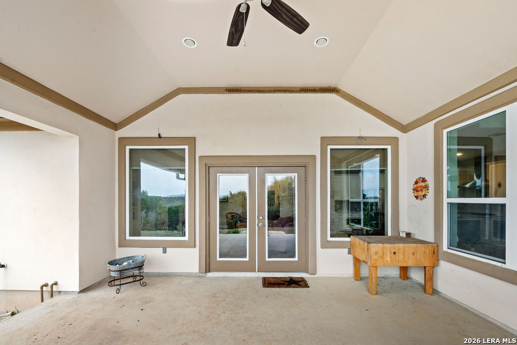 1434 Village Top Canyon Lake TX 78133
