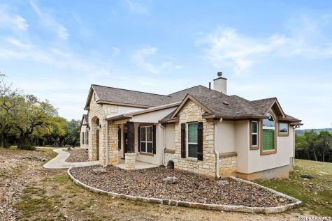 1434 Village Top Canyon Lake TX 78133