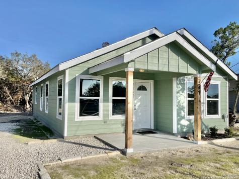 547 Old Castroville Road Bandera TX 78003