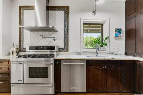 201 Chichester Place Alamo Heights TX 78209