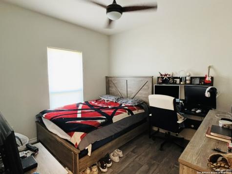 1704 Vista View Drive Pleasanton TX 78064