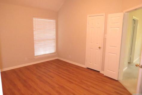 14 Grogans Mill Drive San Antonio TX 78248