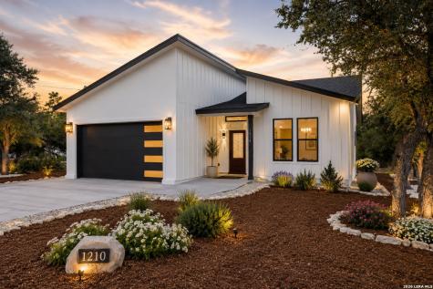 1210 Fernwood Road Fischer TX 78623