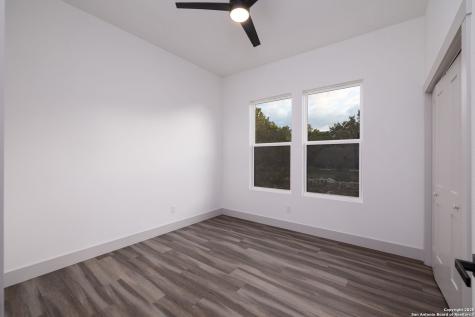 1210 Fernwood Road Fischer TX 78623