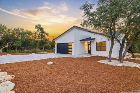 1210 Fernwood Road Fischer TX 78623