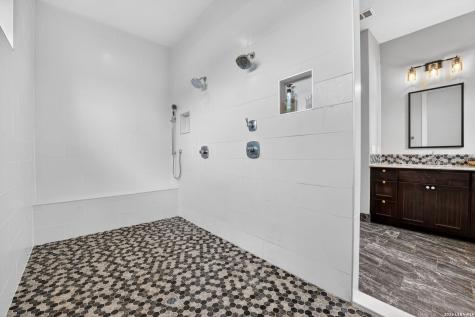 113 Jayhawk Court Burnet TX 78611