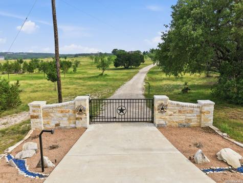 113 Jayhawk Court Burnet TX 78611