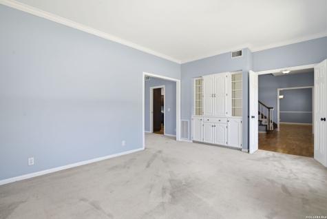 120 Merry Trail Hollywood Park TX 78232