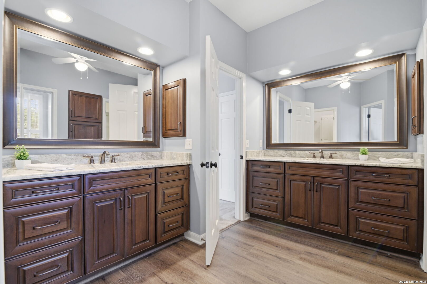 120 Merry Trail Hollywood Park TX 78232