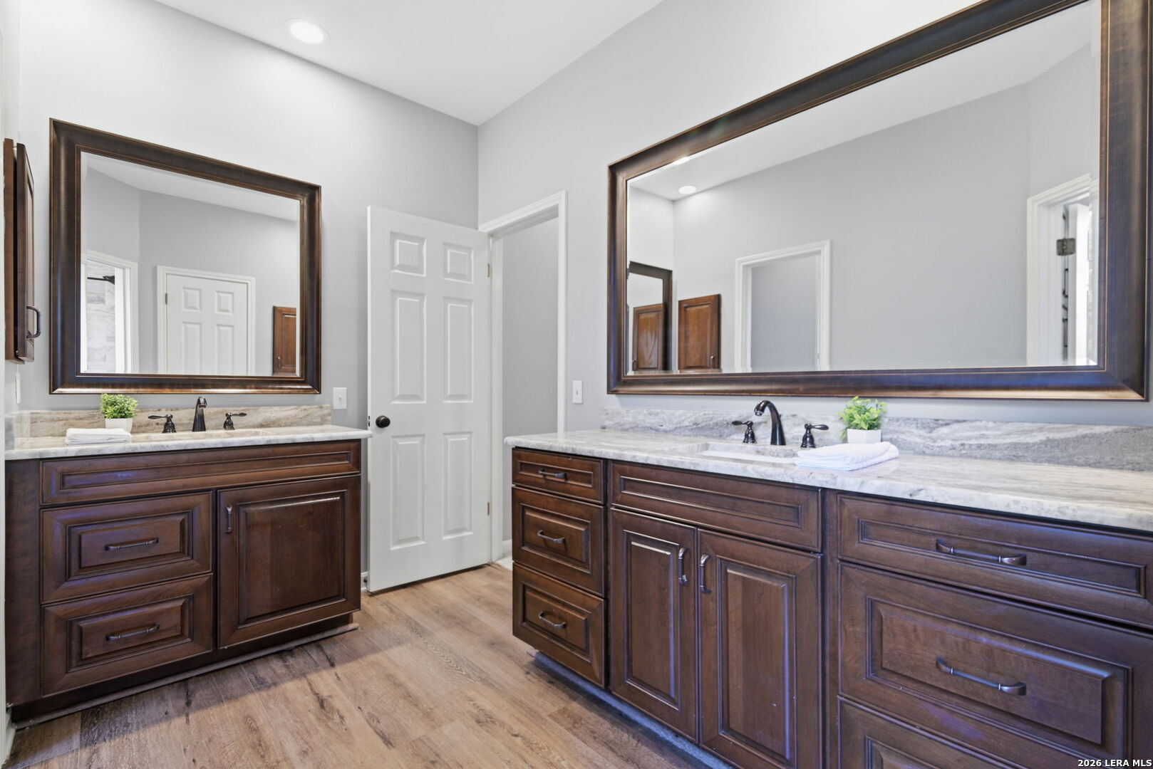 120 Merry Trail Hollywood Park TX 78232