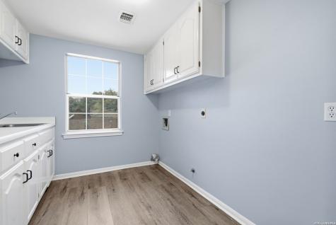 120 Merry Trail Hollywood Park TX 78232
