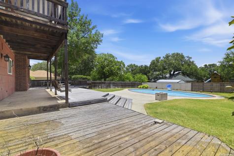 120 Merry Trail Hollywood Park TX 78232