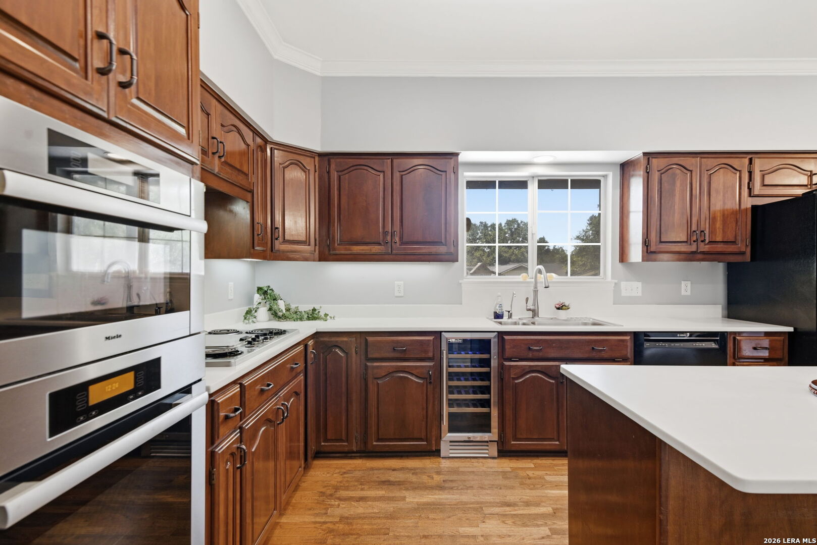 120 Merry Trail Hollywood Park TX 78232