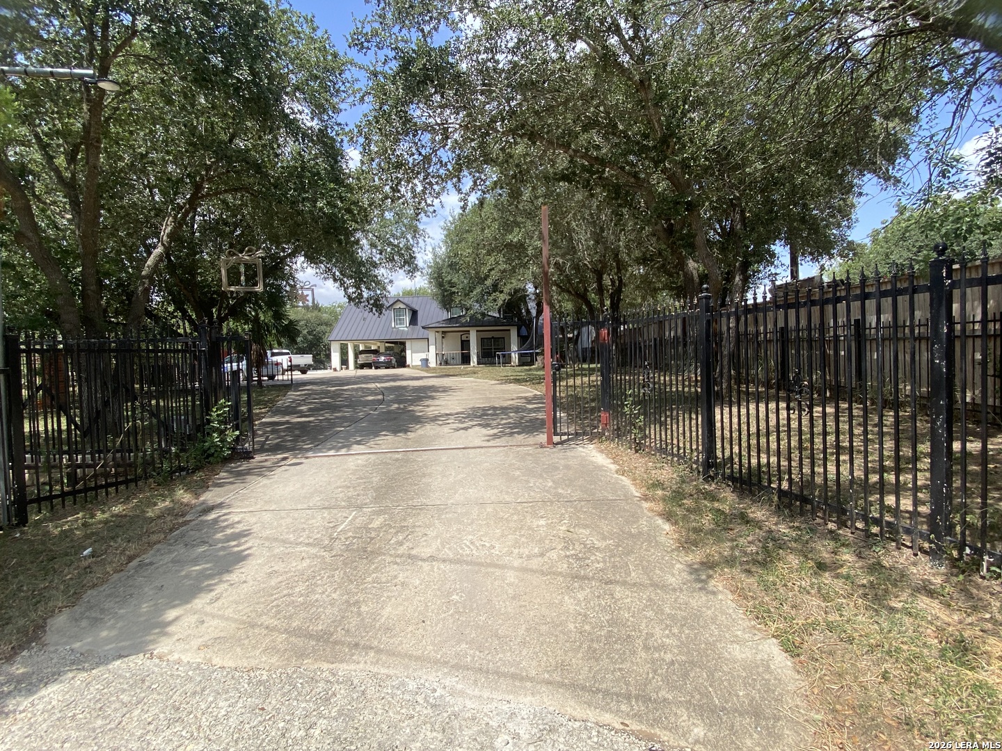 10851 Silver Trail Atascosa TX 78002