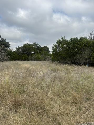 277 Creekwood Bandera TX 78003