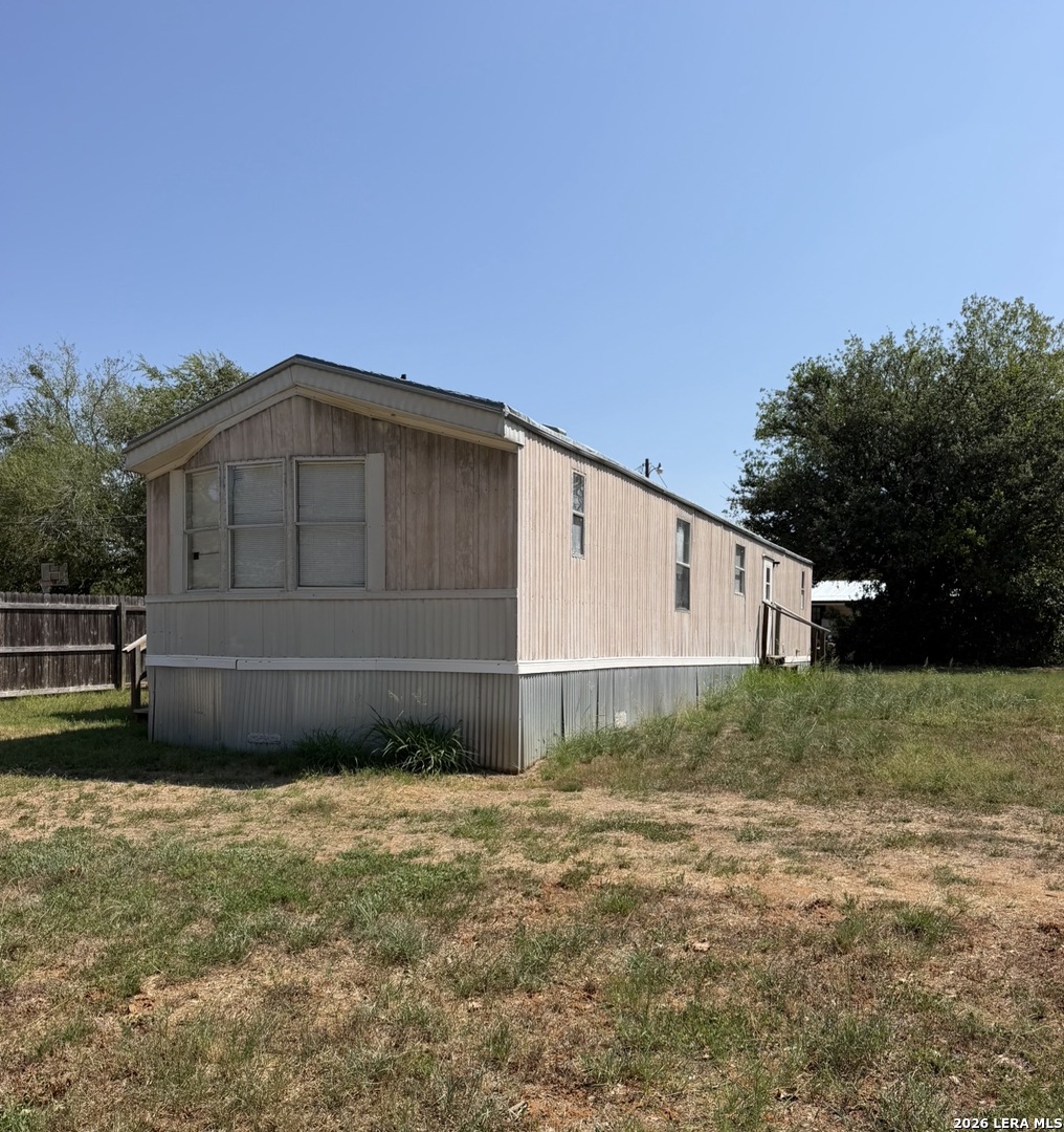 1606 The Lane Street Pleasanton TX 78064