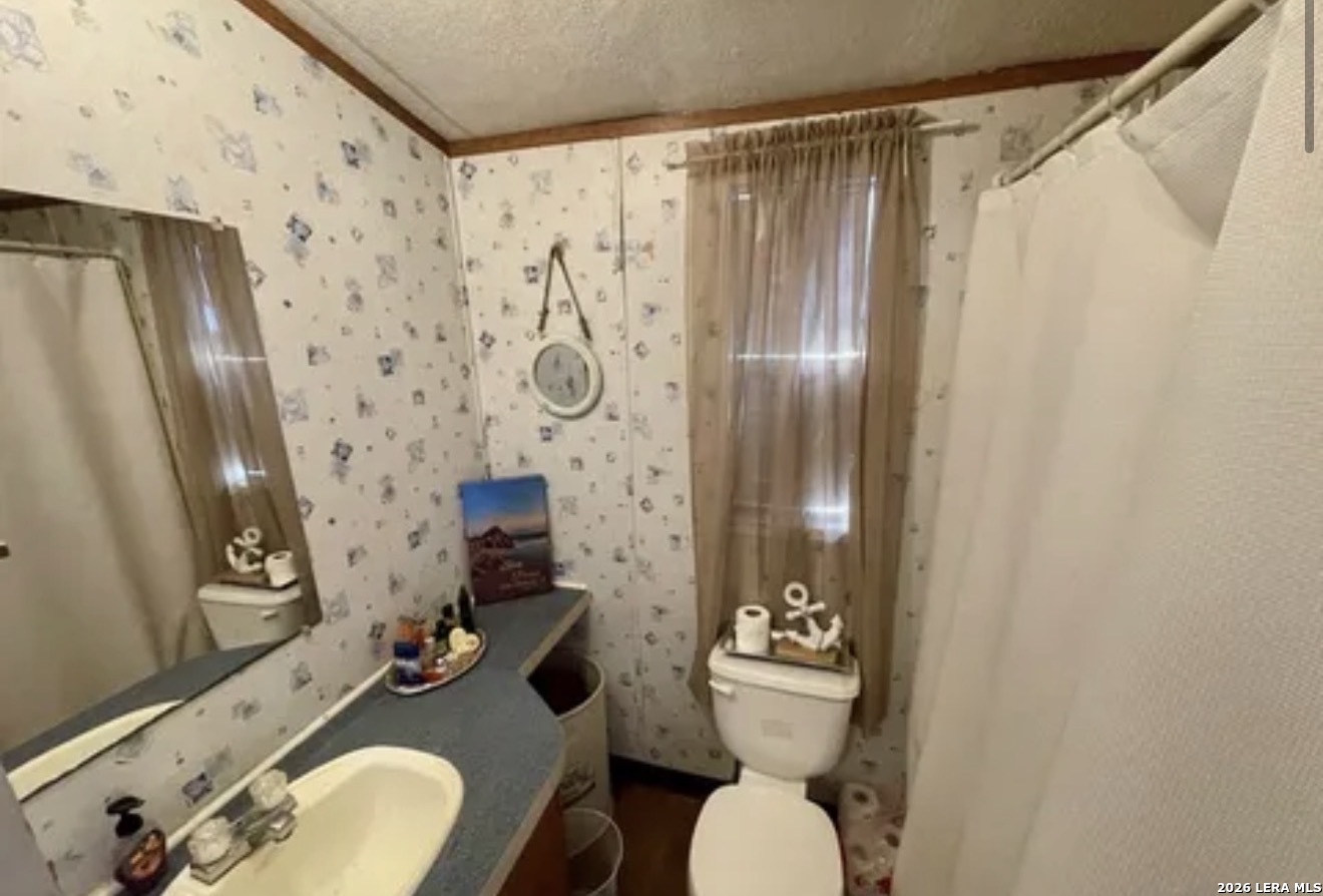 1606 The Lane Street Pleasanton TX 78064