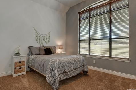 204 Fawn Floresville TX 78114
