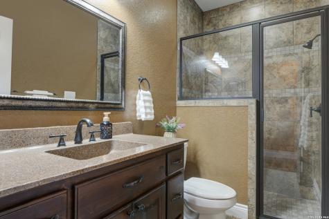 204 Fawn Floresville TX 78114