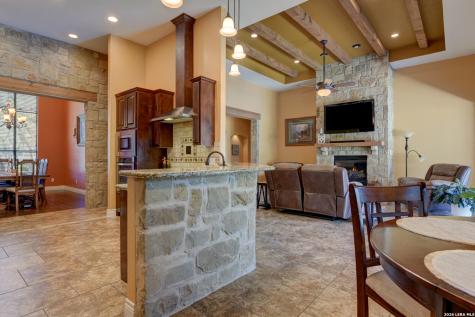 204 Fawn Floresville TX 78114