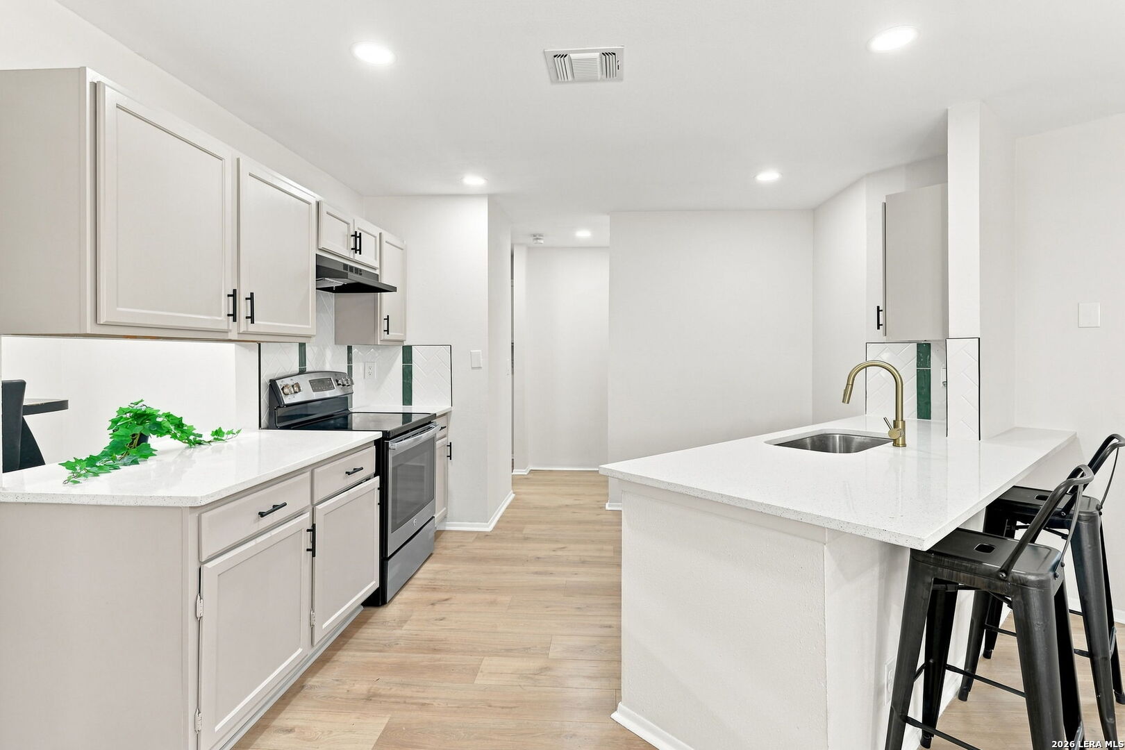 10064 Spruce Ridge Converse TX 78109