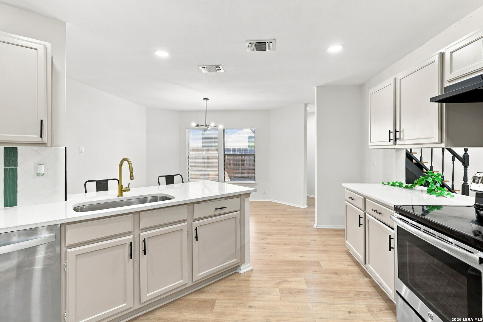 10064 Spruce Ridge Converse TX 78109