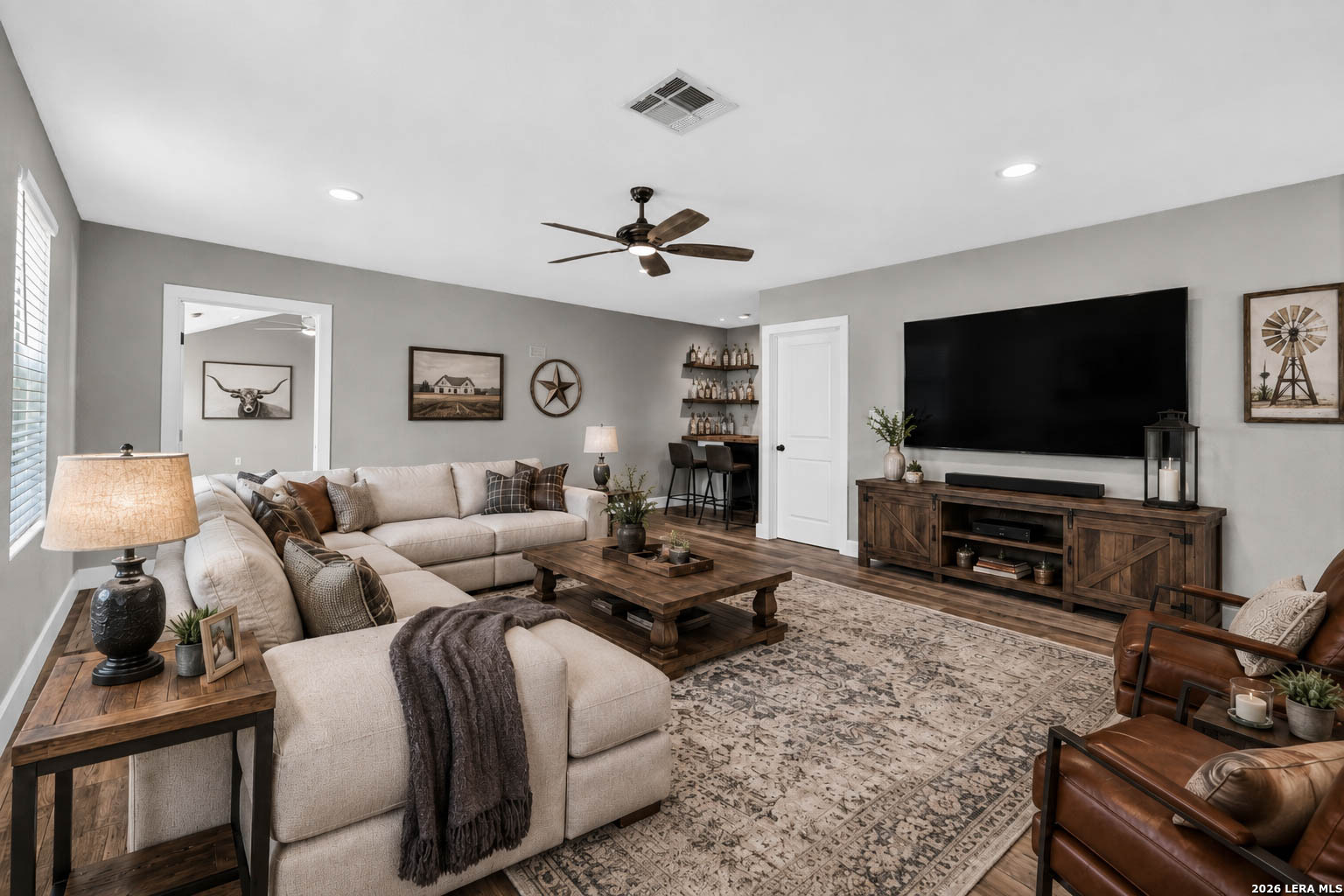 280 County Road 322 La Vernia TX 78121