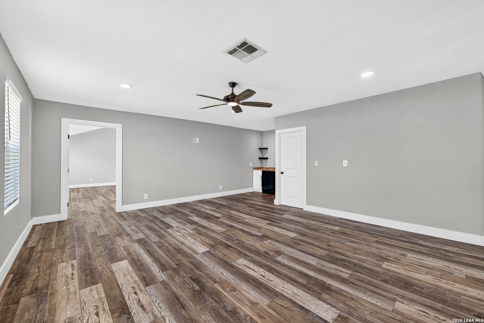 280 County Road 322 La Vernia TX 78121