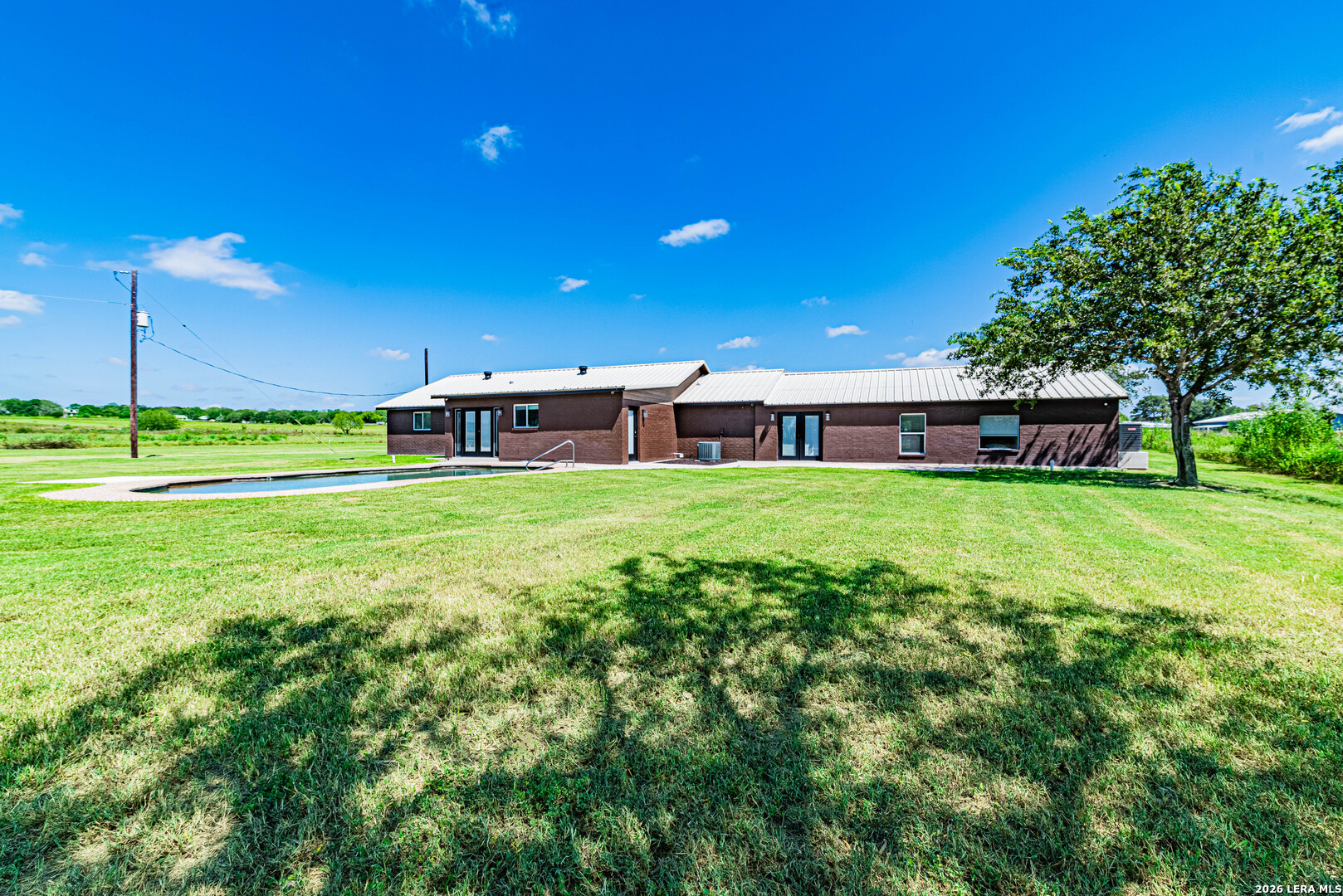 280 County Road 322 La Vernia TX 78121