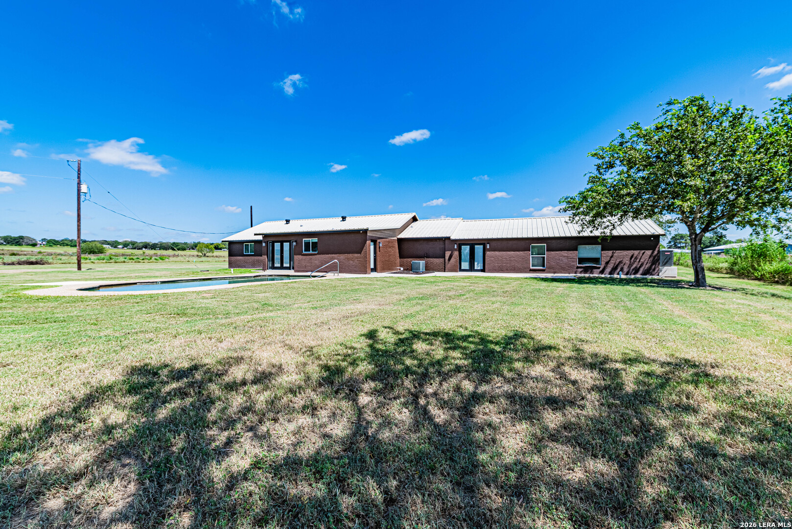 280 County Road 322 La Vernia TX 78121