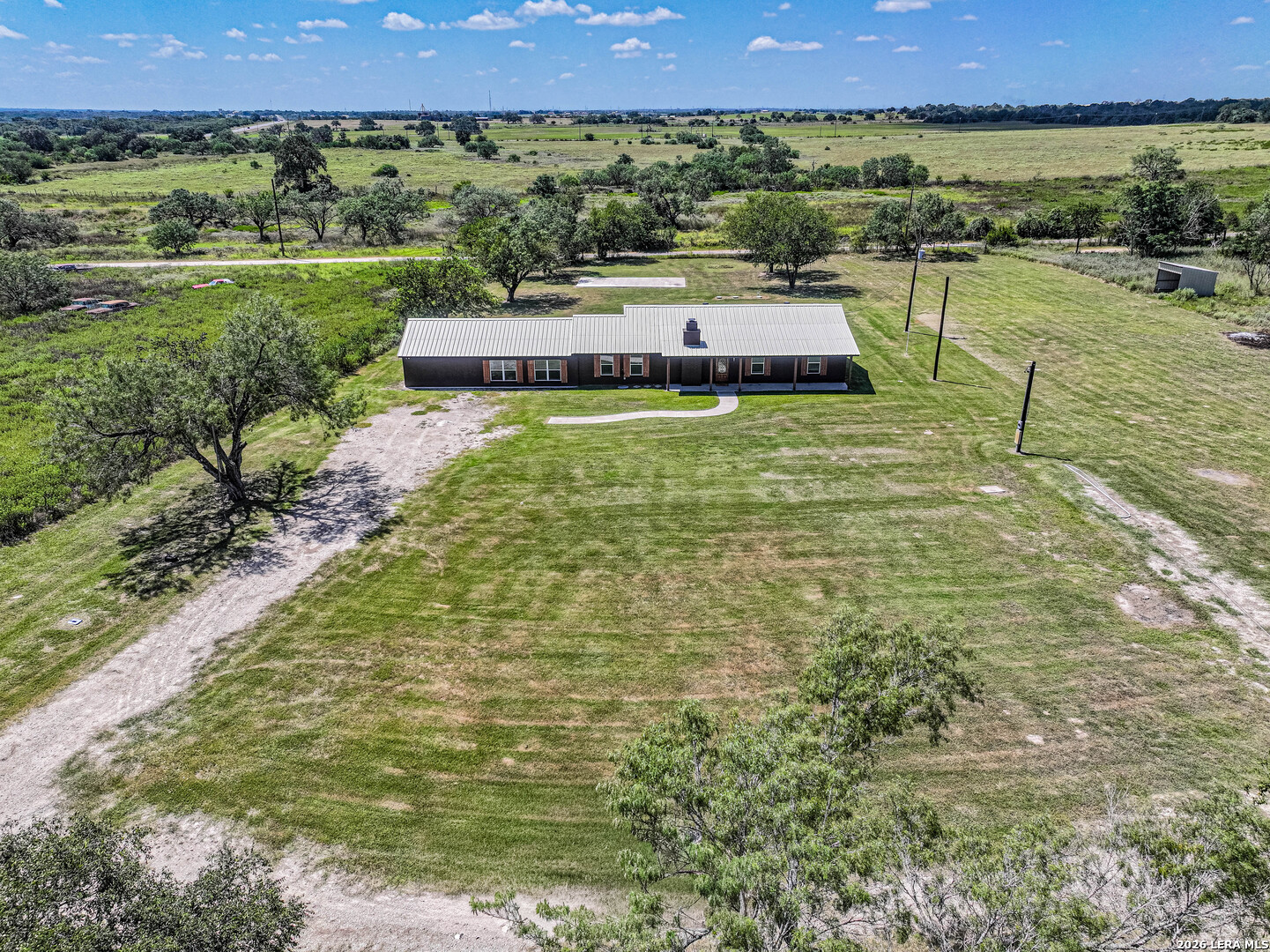 280 County Road 322 La Vernia TX 78121